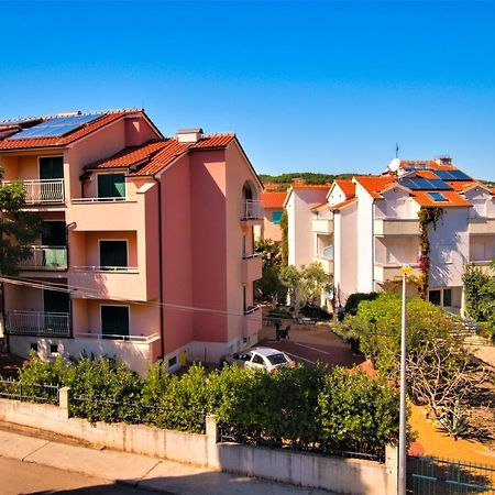 Pansion Hrga Hotel Vodice Exterior photo