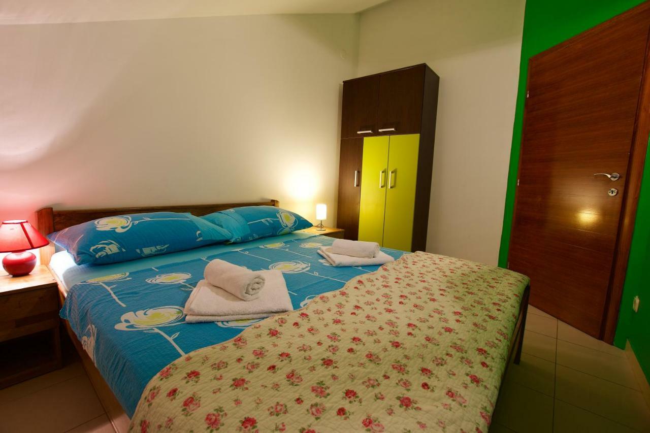 Pansion Hrga Hotel Vodice Exterior photo