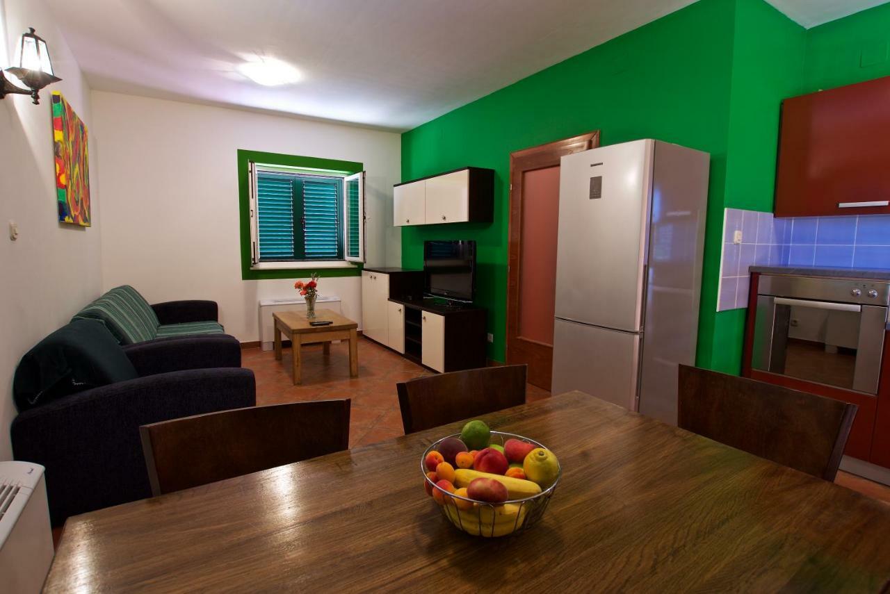 Pansion Hrga Hotel Vodice Exterior photo