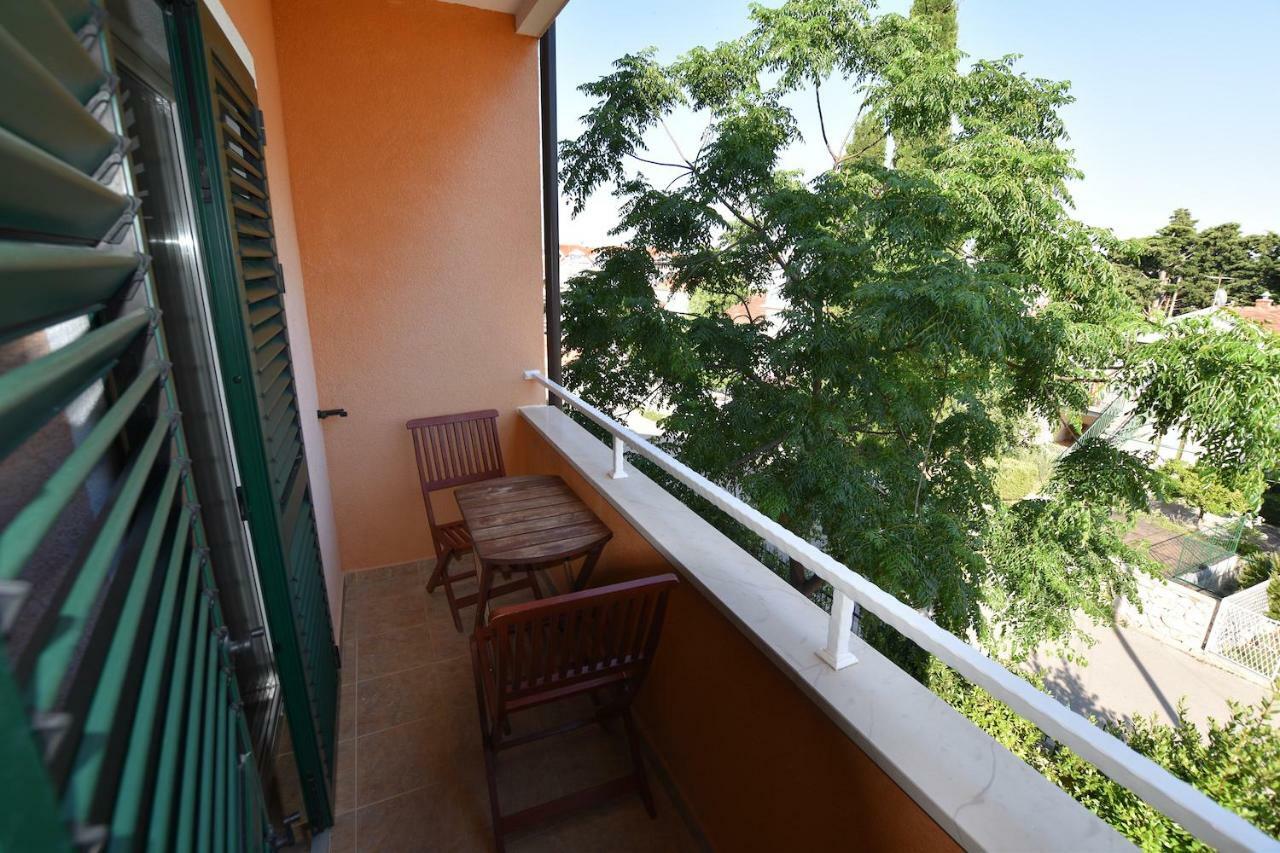 Pansion Hrga Hotel Vodice Exterior photo