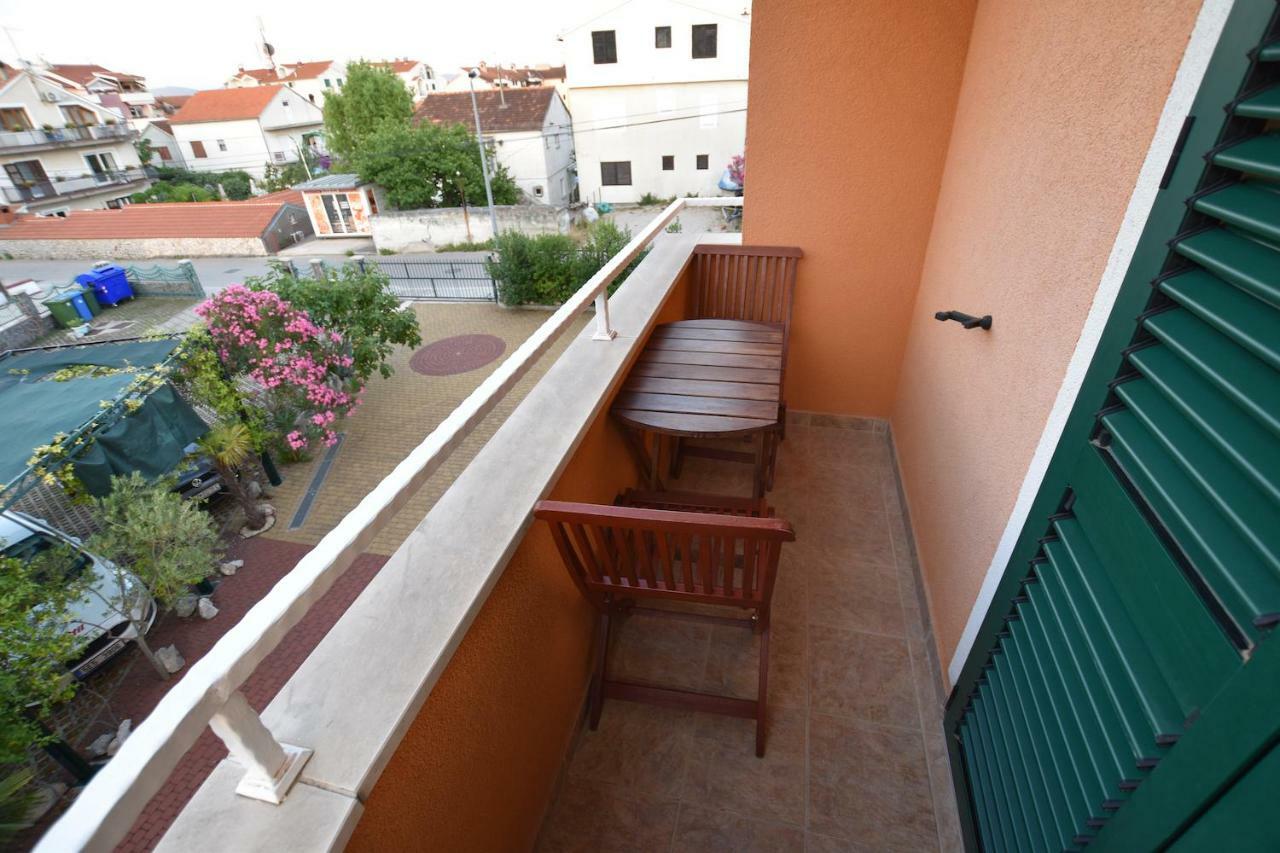 Pansion Hrga Hotel Vodice Exterior photo